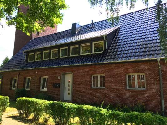 Ferienwohnungen Arp "2O" Mit Garten Und Parkplatz Itzehoe Buitenkant foto