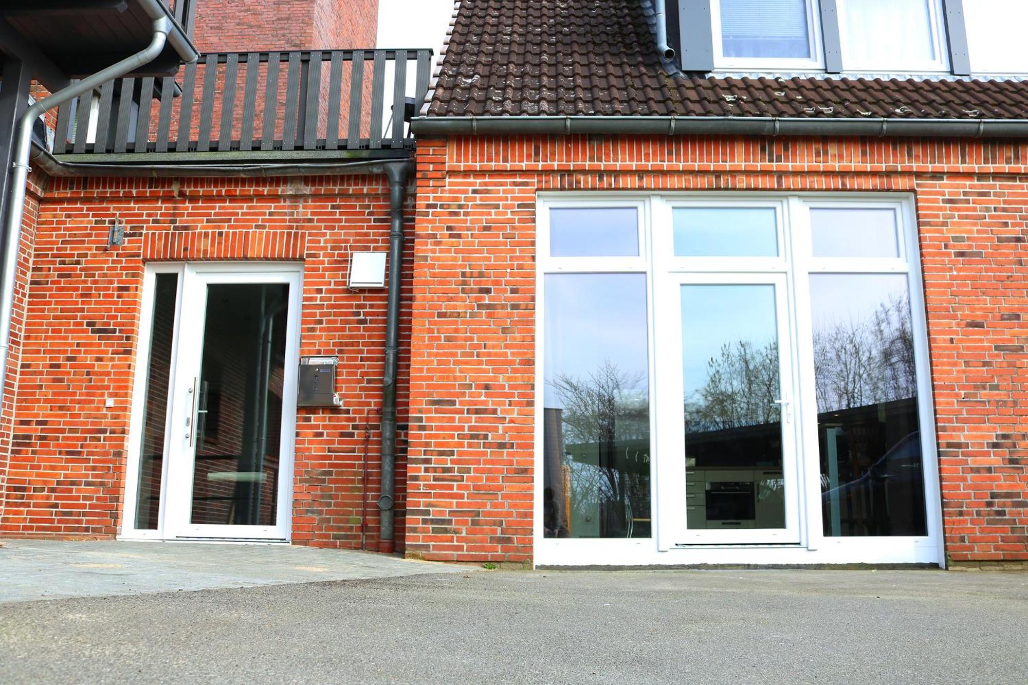 Ferienwohnungen Arp "2O" Mit Garten Und Parkplatz Itzehoe Buitenkant foto